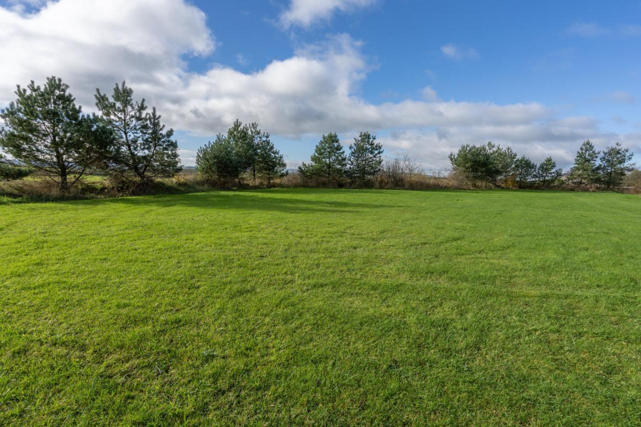 Hulmes Vale House - Sleeps 14 - Peak District Villa Бъкстън Екстериор снимка